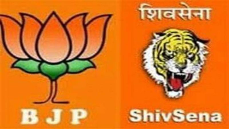 Shiv Sena , bjp politics over Tax hike in Akola municipal corporation | युतीचा धर्म निभावताना शिवसेनेची कोंडी; ‘टॅक्स’प्रकरणी साधली चुप्पी