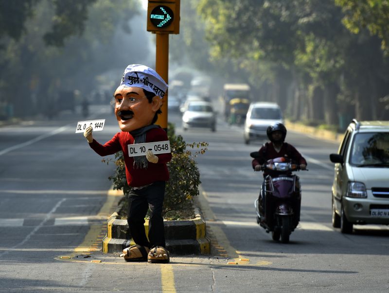 Delhi-based Ode-Evean conditional clearance for green arbitration, rules for women and two-wheelers | दिल्लीत गाडयांसाठी ऑड-ईव्हन लागू होणार नाही, केजरीवाल सरकारने घेतली माघार