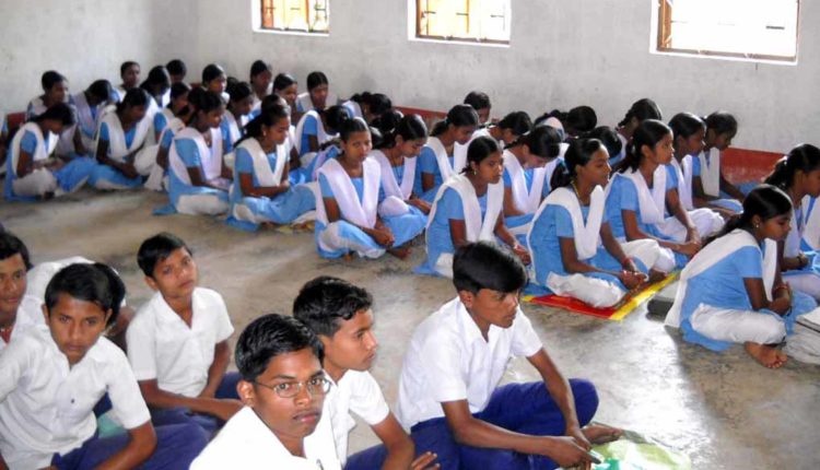 Schools closed in the state till December 31, government circular issued in odisha | या राज्यात 31 डिसेंबरपर्यंत शाळा बंदच, सरकारचा आदेश जारी