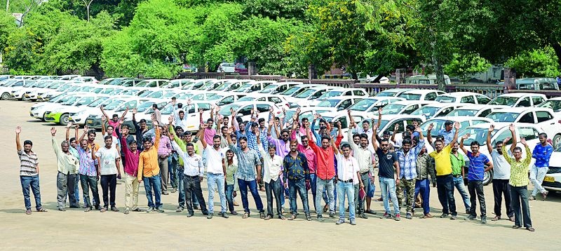 Nagpur 200 Ola cab service stopped | नागपुरात २०० ओला कॅब सेवा ठप्प