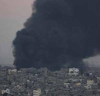 In Gaza, a 12-hour humanitarian strike started | गाझापट्टीत 12 तासांची मानवीय शस्त्रसंधी सुरू