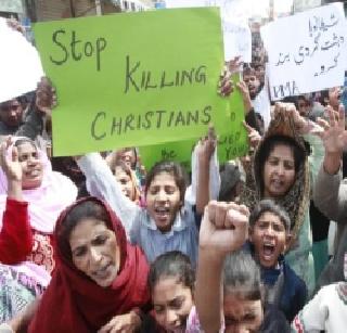 40 people arrested in Pakistan church attack | पाकिस्तानमध्ये चर्चवरील हल्ल्याप्रकरणी ४० जणांना अटक