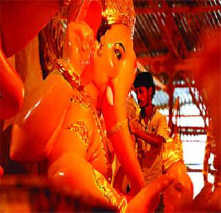Global touch of idols of Nandurbar | नंदुरबारच्या मूर्तींना ग्लोबल टच