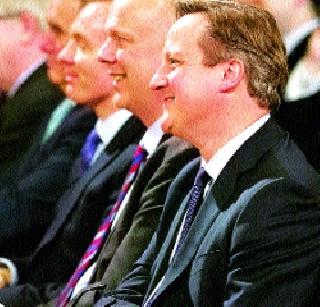 ... and David Cameron laughed | ...आणि डेव्हिड कॅमेरुन हसले
