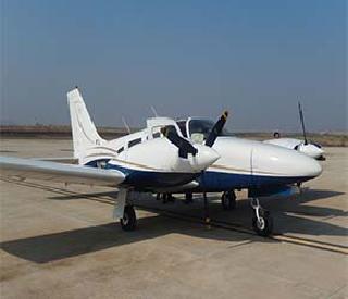 The first aircraft to land in Shirdi | शिर्डीत उतरले पहिले विमान