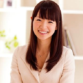 The Japanese method of home cover Konamari | घर आवरण्याची जपानी पद्धत कोनमारी