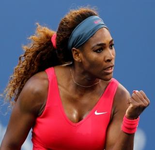 Serena, Murray, Federer in second round | सेरेना, मरे, फेडरर दुसऱ्या फेरीत