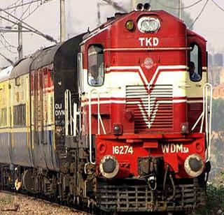 The Rajdhani Express runs up to 15 km without the engine failure | इंजिनातील बिघाडानंतर चालकाविना १५ किमीपर्यंत धावली राजधानी एक्स्प्रेस