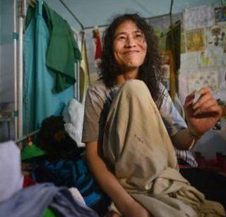 Irom Sharmila will get married only after elections are defeated | निवडणुकीत पराभव झाला तरच लग्न करणार - इरॉम शर्मिला