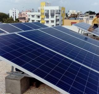 Nashik has 11 electric power plants! Increased use of solar energy | नाशिकमध्ये ११ छतांवर पिकतेय वीज! सौर ऊर्जेचा वाढला वापर