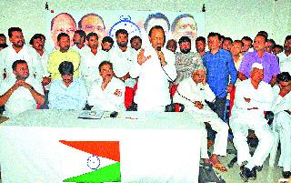 Need for a BJP-Sena fight: Ajit Pawar | भाजपा-सेनेला रोखण्यासाठी आघाडी आवश्यक : अजित पवार