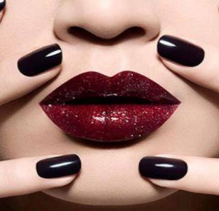 The effect of using lipstick | लिपस्टिक वापरण्याचे दुष्परिणाम
