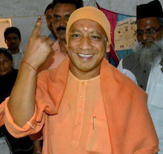 Yogi government in Uttar Pradesh, swearing in tomorrow | उत्तर प्रदेशात 'योगी' सरकार, उद्या शपथविधी