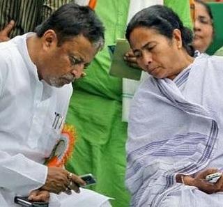 Trinamool's 13 leaders accused of raping Mamata Banerjee, Narada sting | ममता बॅनर्जींना धक्का, नारदा स्टिंगप्रकरणी ‘तृणमूल’च्या 13 नेत्यांवर गुन्हा