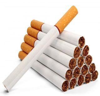 50 lakh cigarettes seized in Goa | गोव्यात 50 लाखांच्या सिगारेट्स जप्त