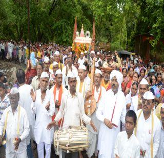 Muktabai Ram Palkhi reached Pandharpur | मुक्ताबाई राम पालखीचे पंढरपूरकडे प्रस्थान