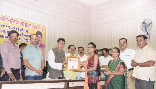In Sindhudurg will be introducing Competitive Examination Guidance Centers soon: Kejkar | सिंधुदुर्गात लवकरच स्पर्धा परीक्षा मार्गदर्शन केंद्र सुरु करणार : केसरकर