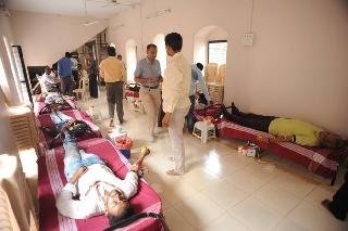 Philosophy of social commitment in 'Bloodtrip' Blood Donation Camp at Kolhapur | कोल्हापूरात ‘लोकमत’ च्या रक्तदान शिबिरातून सामाजिक बांधिलकीचे दर्शन
