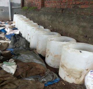 Excise duty for Thane, Ambernath, Ulhasnagar; 5 lakh and 15 thousand items worth of indigenous and foreign liquor were seized | उत्पादन शुल्कची ठाणे, अंबरनाथ, उल्हासनगरमध्ये धाड; देशी-विदेशी मद्यासह 5 लाख १५ हजारांचा मुद्देमाल जप्त