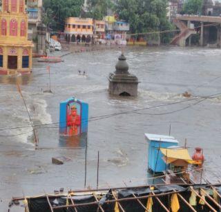 VIDEO: Godavari river flooded in Satkadhar, Nashik | VIDEO : नाशिकमध्ये संततधार, गोदावरी नदीला आला पूर