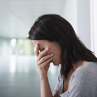 Is your partner 'Depressed'? How would you deal with it? | तुमचा जोडीदार ‘डिप्रेस्ट’ आहे? मग तुम्ही त्याच्याशी कसं वागाल?