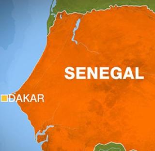 Eight people die in stampede at Senegal football stadium | सेनेगल फुटबॉल स्टेडियममध्ये चेंगराचेंगरीत 8 जणांचा मृत्यू