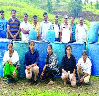 Seven thousand pieces of liquor was seized in the maula | मोखाड्यात ७० हजारांची गावठी दारू जप्त