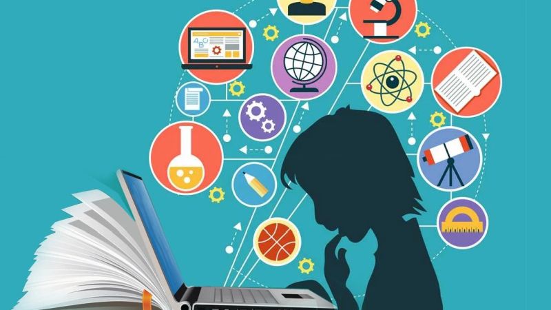 Arbitration of poor students due to online education | ऑनलाईन शिक्षणामुळे गरीब विद्यार्थ्यांची पंचाईत