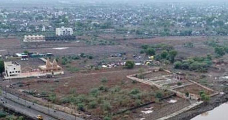 52 open plots seized by big businessmen; BJP's report disappears | बड्या व्यावसायिकांनी बळकावले ५२ खुले भूखंड; भाजपचा अहवाल गायब