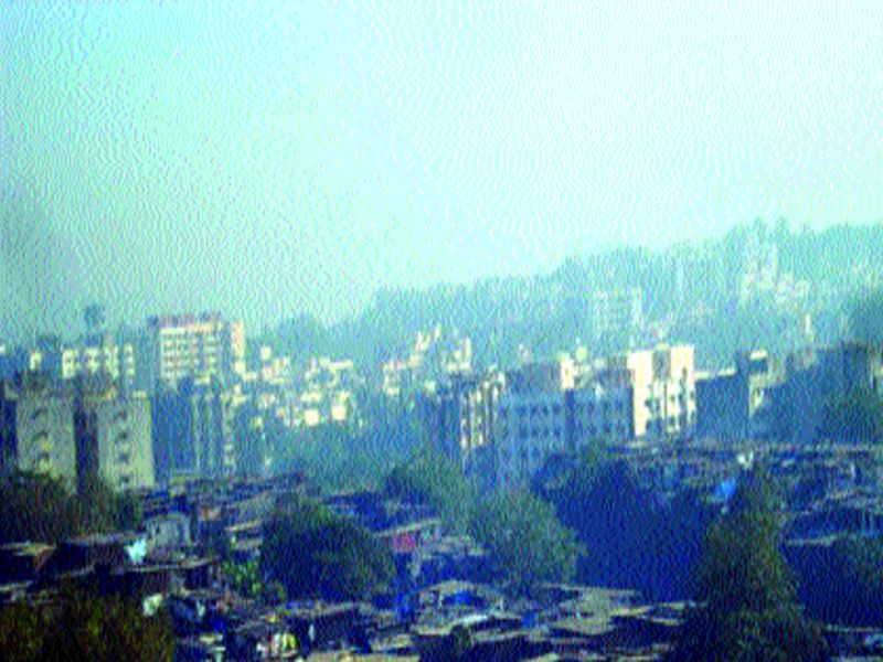 Due to the rising pollution, the health of Mumbaikars is surrounded by dust, and the Andheri area is surrounded by dust | वाढत्या प्रदूषणामुळे मुंबईकरांचे आरोग्य धोक्यात, अंधेरी परिसराला धूलिकणांनी घेरले