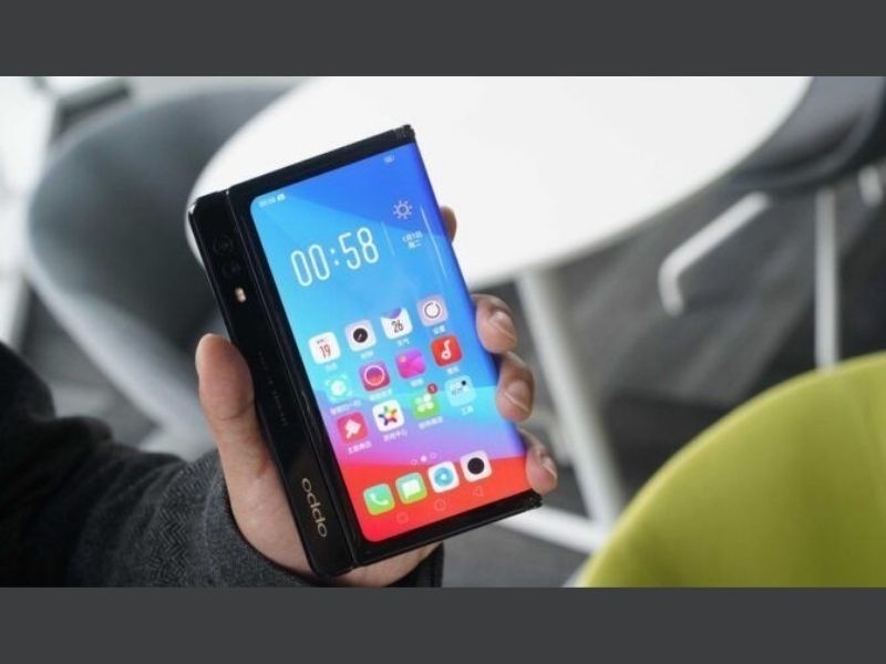 Oppo fold smartphone design leaked before launch  | सॅमसंगच्या अडचणीत वाढ! लाँच होण्याआधीच OPPO Fold स्मार्टफोनची डिजाइन झाली लीक 
