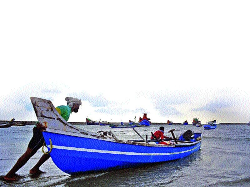 Center over fishing ban - chaos in the state; Centre's order from June 15 | मासेमारी बंदीवरून केंद्र - राज्यात गोंधळ; केंद्राचा आदेश १५ जूनपासून