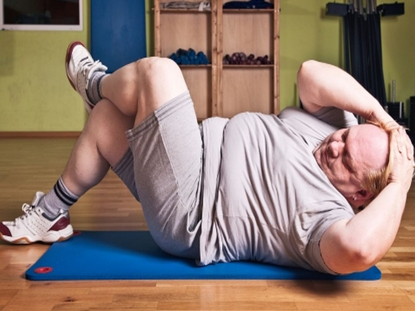 Easy workout and exercise for overweight peoples | जास्त वजनामुळे वर्कआउटमध्ये होत असेल त्रास, 'या' सोप्या एक्सरसाइजने होईल मदत