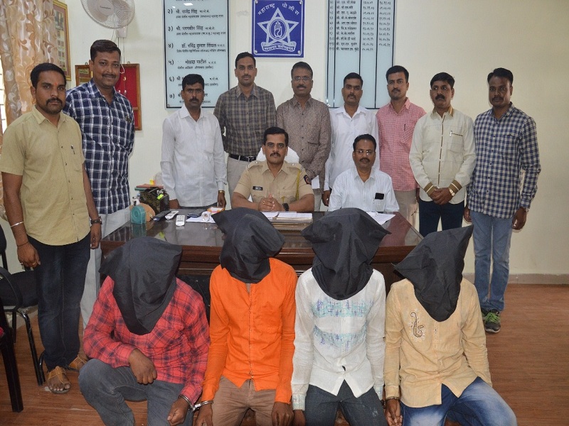 Inter-district gang stealing farmers' ox arrested by Aurangabad rural police | शेतकऱ्यांची जनावरे चोरणाऱ्या आंतरजिल्हा टोळीला ग्रामीण पोलिसांकडून अटक