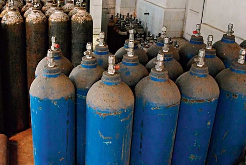 Oxygen demand in Buldana district decresed | बुलडाणा जिल्ह्यात ऑक्सीजनची मागणी आली निम्म्यावर