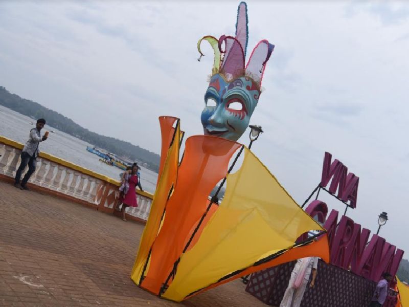 Curiosity about the Carnival of Goa's capital | गोव्याच्या राजधानीबाहेर होणाऱ्या कार्निव्हलविषयी उत्सुकता 