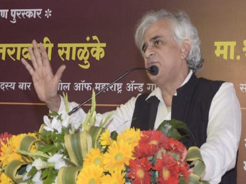 Prime Minister's insurance plan is a bigger scam than Rafael: P Sainath | प्रधानमंत्री पिक विमा योजना राफेल पेक्षाही मोठा घोटाळा : पी. साईनाथ