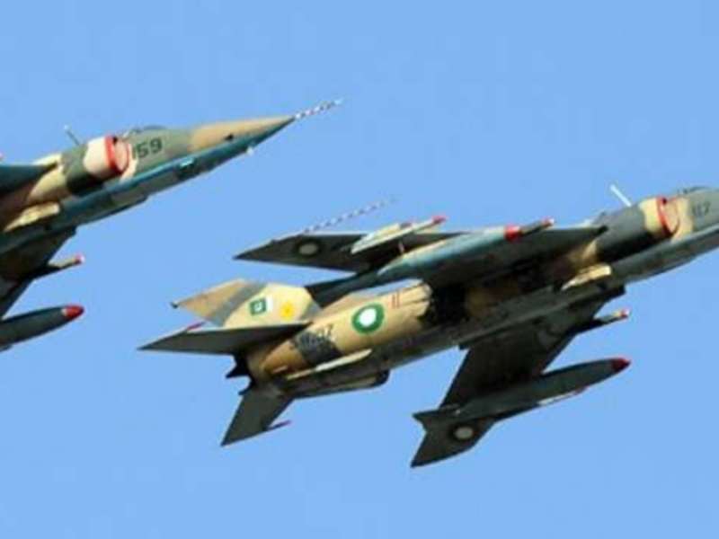 Pakistani fighter aircraft intruded into Indian territory again | पाकिस्तानी लढाऊ विमानांची पुन्हा भारतीय हद्दीत घुसखोरी 