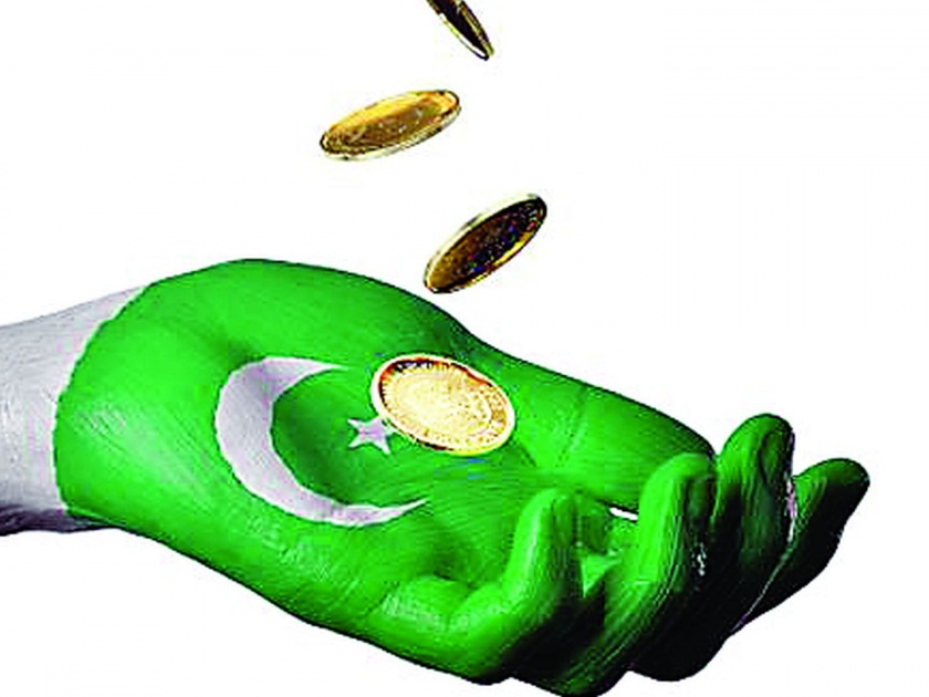 pakistan move to withdraw 700 billion tax exemptions | कंगाल पाकला वाचवण्यासाठी IMFनं ठेवली 'ही' अट, जनतेला पडणार भुर्दंड 
