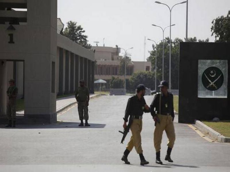 Pakistan Army may shift HQ to Islamabad | पाकिस्तान लष्कराचे मुख्यालय रावळपिंडीतून इस्लामाबादमध्ये येणार 