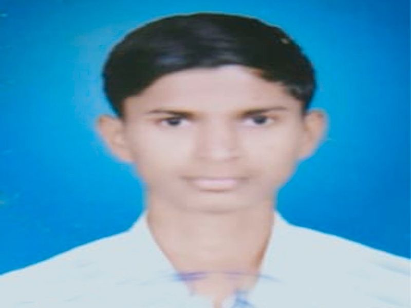 unemployed youth suicide in Palshi Jhansi | पळशी झाशीमध्ये सुशिक्षित बेरोजगार युवकाची आत्महत्या