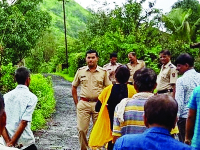 Ratnagiri - dispute over Raigad district ends | रत्नागिरी-रायगड जिल्हासीमेवरील वाद संपुष्टात, अडथळा अखेर दूर, बस धावणार