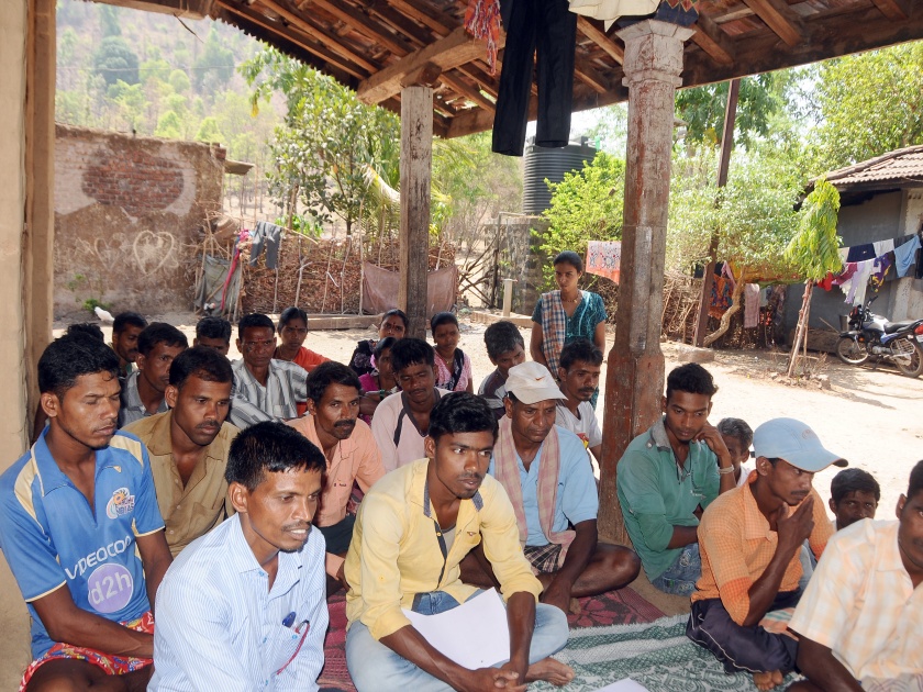 What happens when tribal villages from Palghar district summon their Gram Panchayat using RTI | आदिवासी पाडय़ांवरची माणसं जेव्हा ‘माहिती’ मागतात..