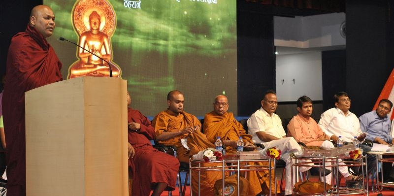 Buddha remembers to Prime Minister Narendra Modi only in foreign countries | पंतप्रधान नरेंद्र मोदींना विदेशातच बुद्ध आठवतो