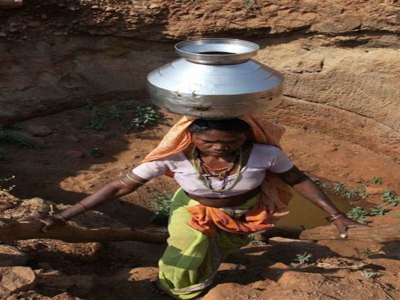 Water shortage in 112 villages and 169 ponds | 112 गावे आणि 169 पाडय़ांमध्ये पाणीटंचाई