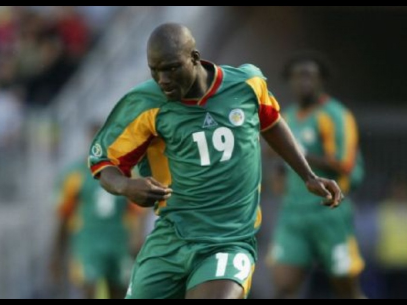 Senegal World Cup hero Papa Bouba Diop dies at 42 | दिएगो मॅराडोनापाठोपाठ आणखी एका 'वर्ल्ड कप हिरो'चे निधन; ४२व्या वर्षी घेतला अखेरचा श्वास