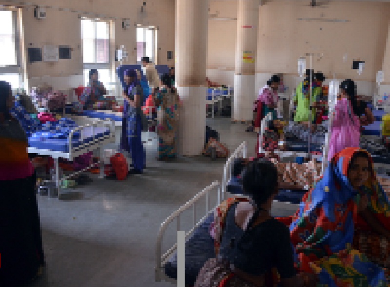 After 12 years of operation in Parbhani District Hospital, the women patients department | परभणी जिल्हा रुग्णालयात १२ वर्षानंतर सुरू झाला स्त्री रुग्ण विभाग