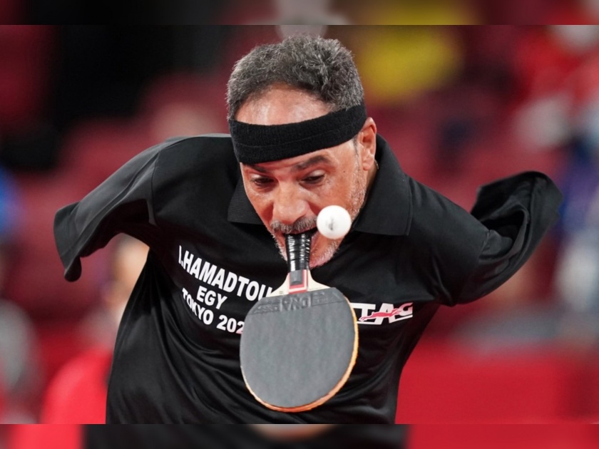 Video : Egypt's table tennis star Ibrahim Hamadtou takes Tokyo Paralympics by storm, Toss with foot, play using mouth | Paralympics 2021 : १० वर्षांचा असताना दोन्ही हात गमावूनही इब्राहिम तोंडाच्या मदतीनं खेळतो टेबल टेनिस, Video 