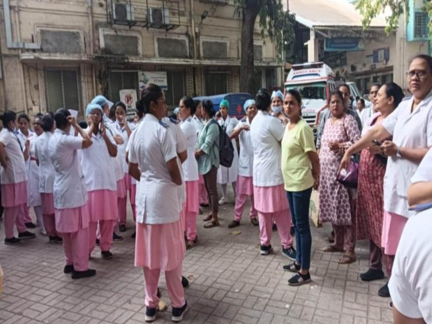 Protest in Bhabha hospital in case of assault on nurse | परिचारिकेला मारहाण प्रकरणी भाभा रुग्णालयात आंदोलन, नातेवाईकांसाठी पासेस सिस्टिम, सुरक्षा वाढवणार