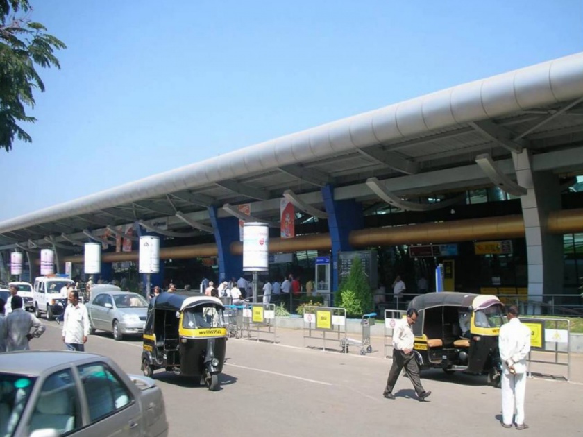 new charges for Pune's airport vehicles parking | पुणे विमानतळावरील पार्किंग शुल्काचे नव्याने ‘उड्डाण’ 